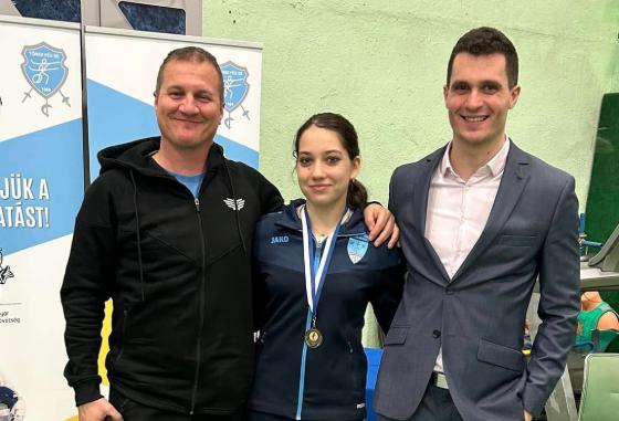 Döntős helyezés a junior tőr válogatón Döntős helyezés a junior tőr válogatón