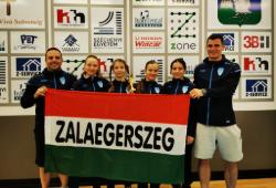 Az aranyos aranycsapat! Az aranyos aranycsapat!